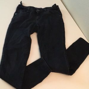 Black Levi’s jeggings